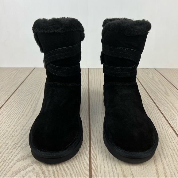 Koolaburra By UGG Women's Delene Wrap Buckle Strap Booties US6 Black Suede $100 - Picture 3 of 11